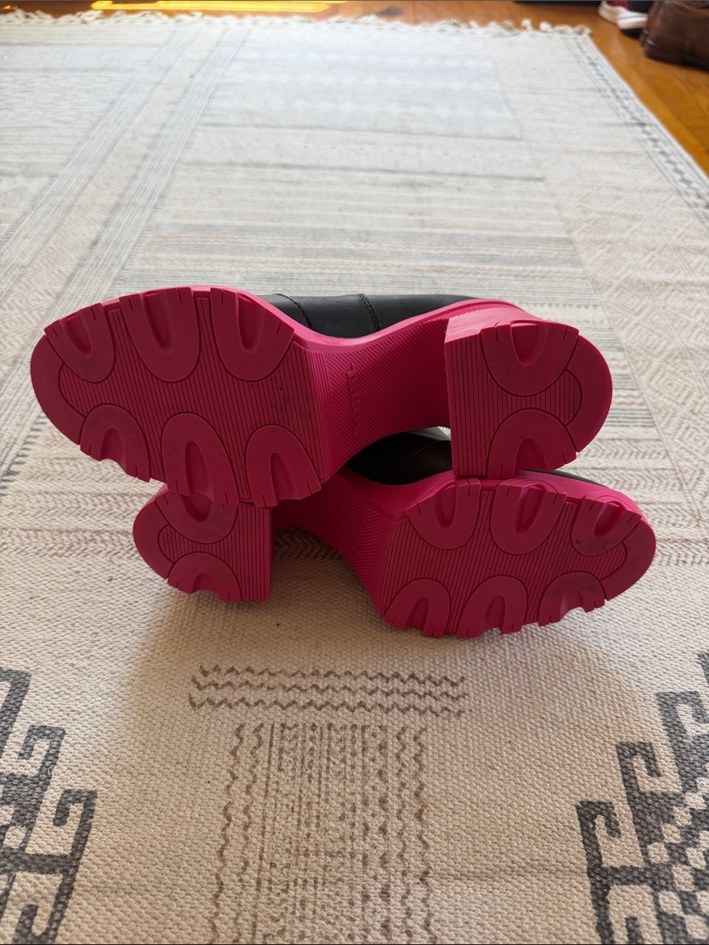 Sorel Black Chelsea Heeled Boots with Hot Pink Platform - Picture 3 of 5